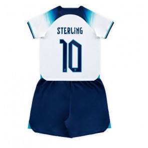 England Raheem Sterling #10 Hemmatröja Barn VM 2022 Kortärmad (+ Korta byxor)