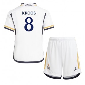 Real Madrid Toni Kroos #8 Hemmatröja Barn 2023-24 Kortärmad (+ Korta byxor)
