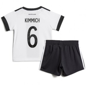 Tyskland Joshua Kimmich #6 Hemmatröja Barn VM 2022 Kortärmad (+ Korta byxor)