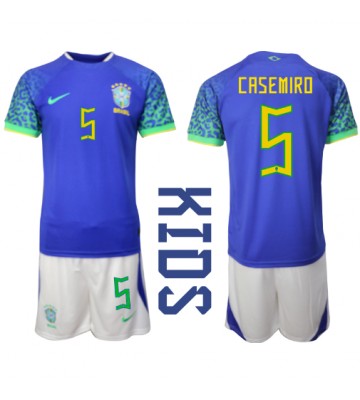 Brasilien Casemiro #5 Bortatröja Barn VM 2022 Kortärmad (+ Korta byxor)