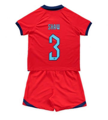 England Luke Shaw #3 Bortatröja Barn VM 2022 Kortärmad (+ Korta byxor)