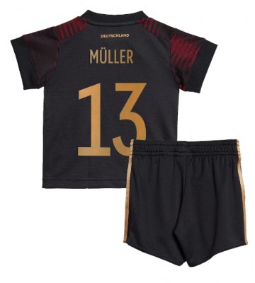 Tyskland Thomas Muller #13 Bortatröja Barn VM 2022 Kortärmad (+ Korta byxor)