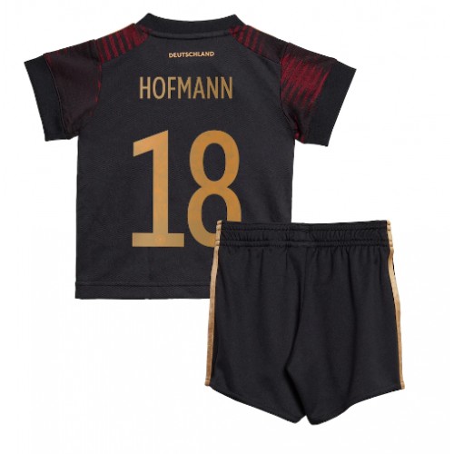 Tyskland Jonas Hofmann #18 Bortatröja Barn VM 2022 Kortärmad (+ Korta byxor)